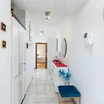 Apartment By The Sea - 25041